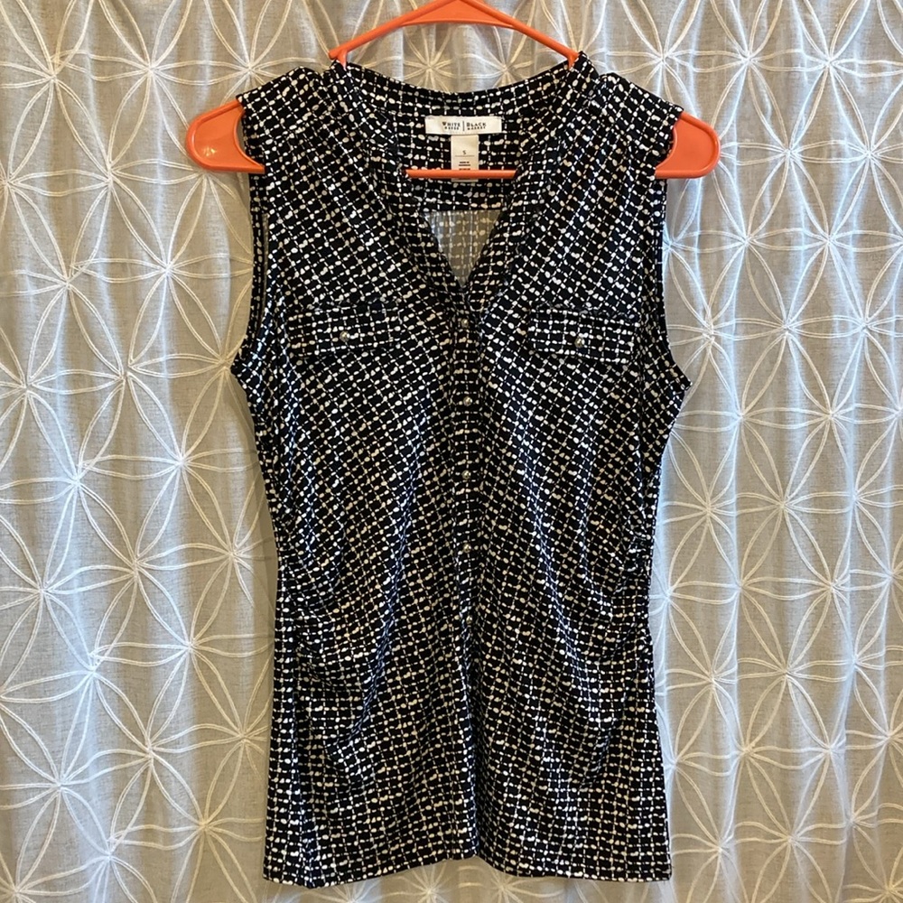 Worthington Black & White Sleeveless V-Neck Shell Top